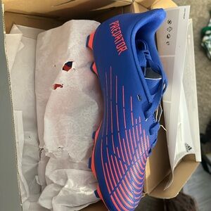 NIB Adidas Predator Soccer Shoes